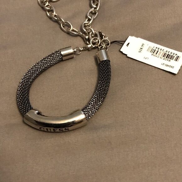 GUESS Silver and Black Mesh Bracelet with Heart Charm 2 bracelets - Picture 3 of 3